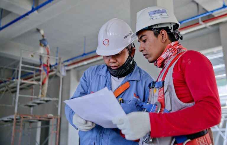 Limpeza Industrial O Guia Completo para um Ambiente de Trabalho Seguro e Eficiente