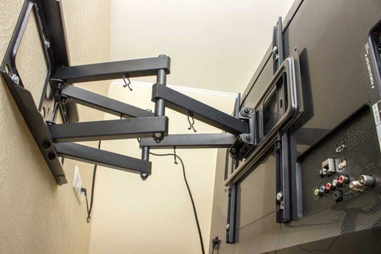 Suporte para TV: estabilidade e organização essenciais para o seu ambiente de entretenimento